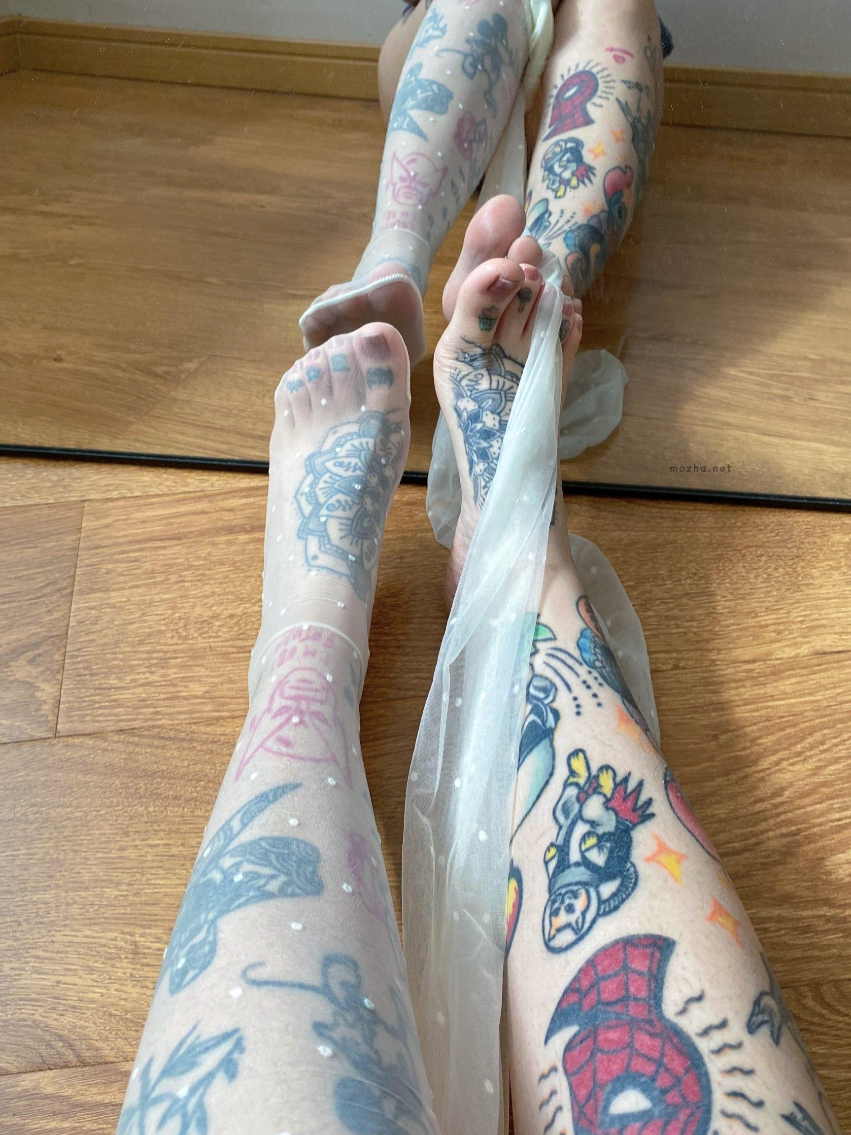 卡通百科老王 – 今日丝足【12P】